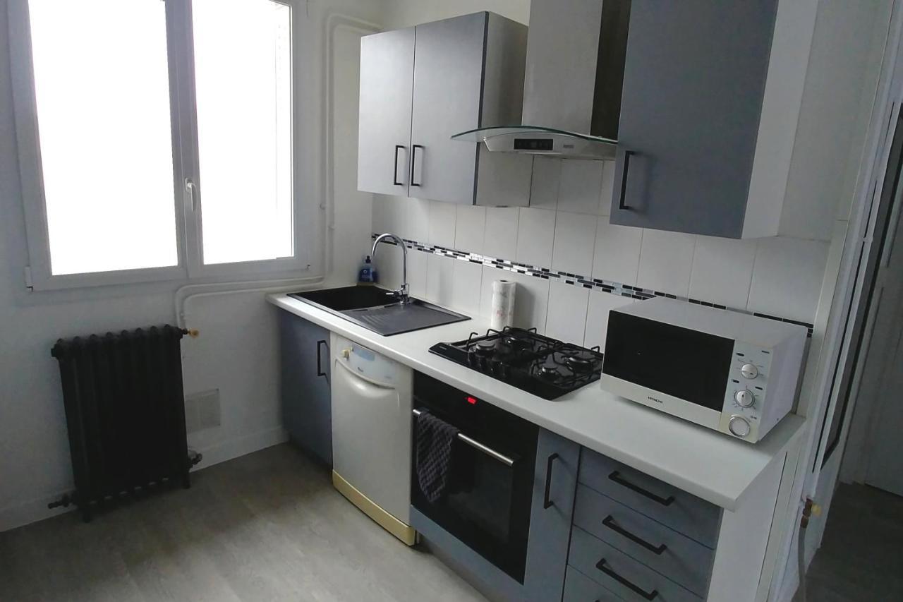 T3 Bord Centre Ville - 4Eme Etage - Fetes Interdites Bourges Luaran gambar