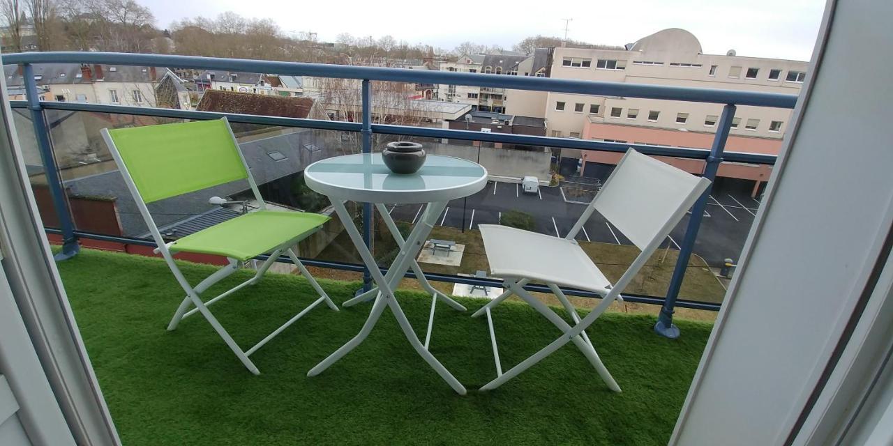 T3 Bord Centre Ville - 4Eme Etage - Fetes Interdites Bourges Luaran gambar