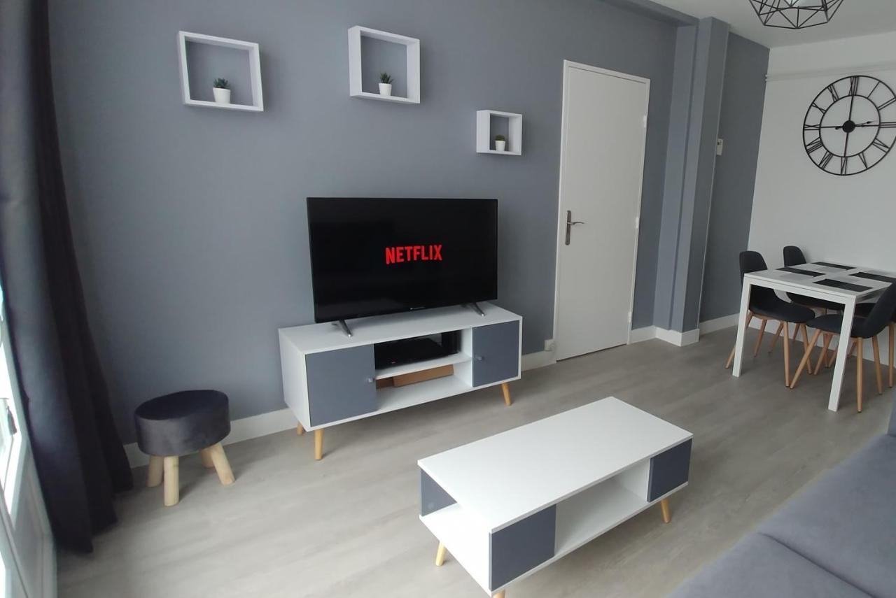 T3 Bord Centre Ville - 4Eme Etage - Fetes Interdites Bourges Luaran gambar